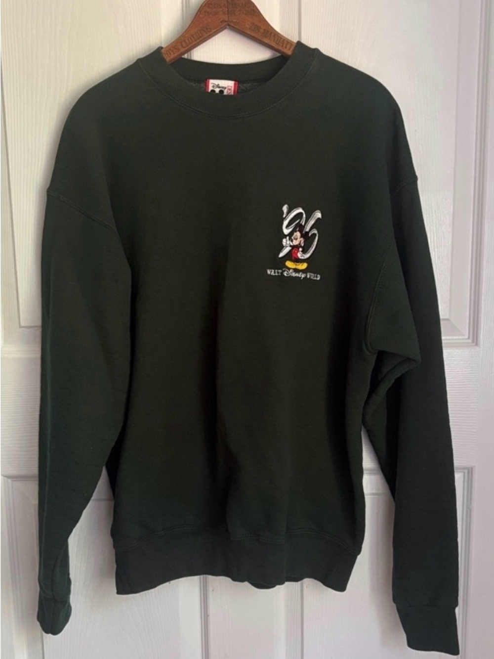 Vintage DISNEY designs 1996 Dark Green Crewneck Sweatshirt Size XL Made in USA